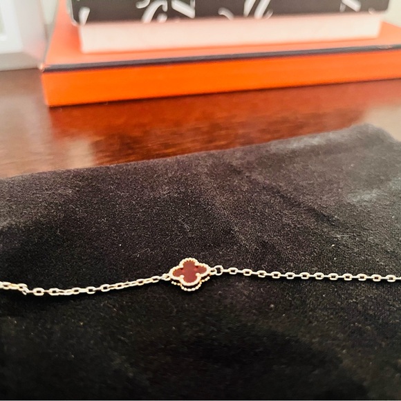 Van Cleef & Arpels Gold Bracelet with Red Clover Accent - Picture 3 of 7